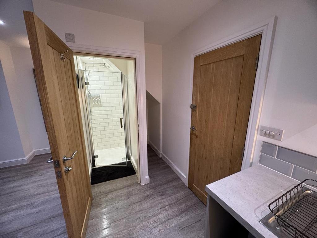 Rentals Leicester 62-1 Free St Parking Экстерьер фото